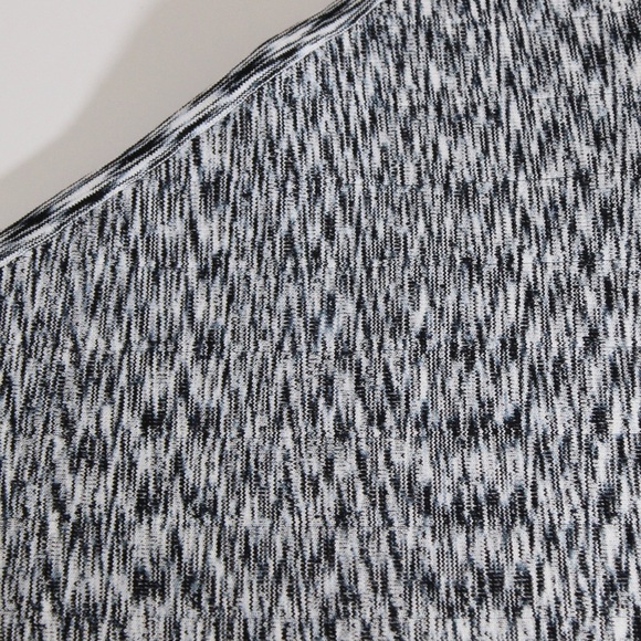 GUESS One Shoulder Top 3/4 Longsleeve Black White Marled Stretchy NWOT S - Picture 9 of 11